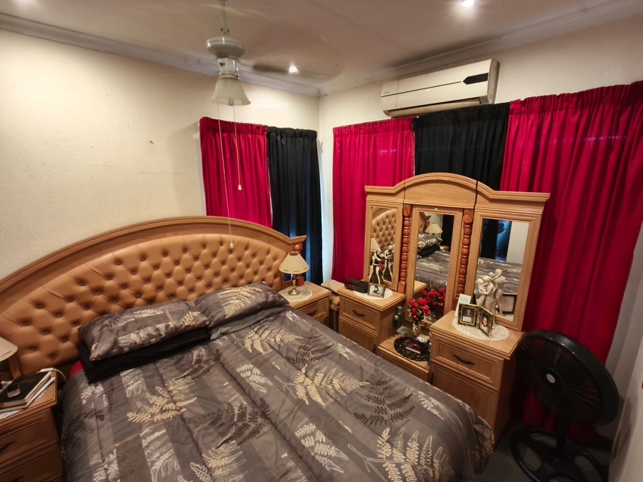 3 Bedroom Property for Sale in Safari Gardens North West